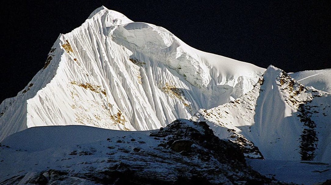 View of singu chuli peak