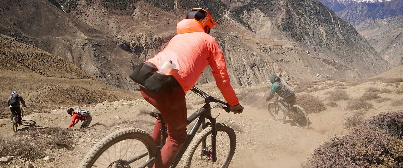 Cycling in Annapurna route