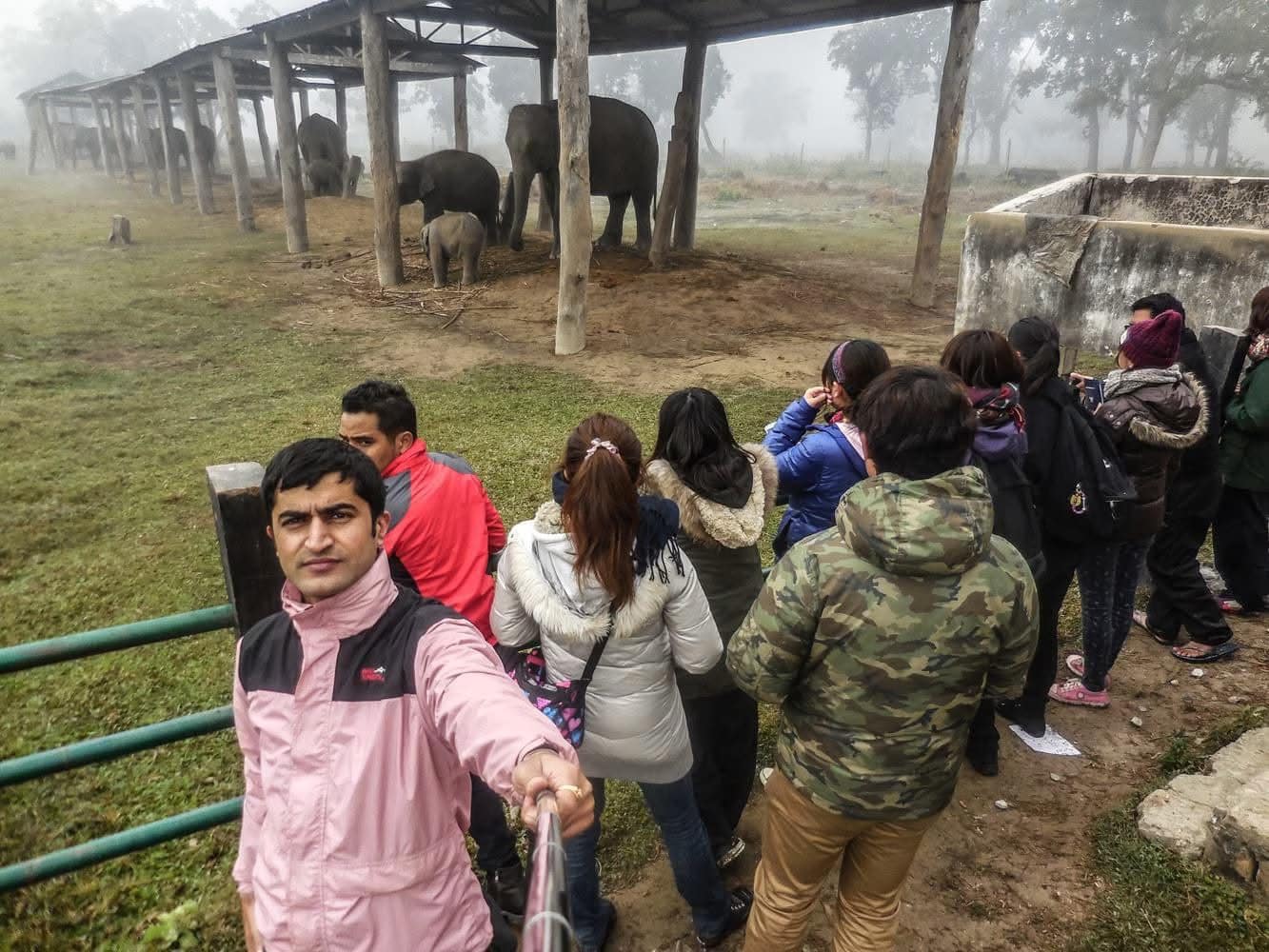 chitwan safari trekkinginmountain.com