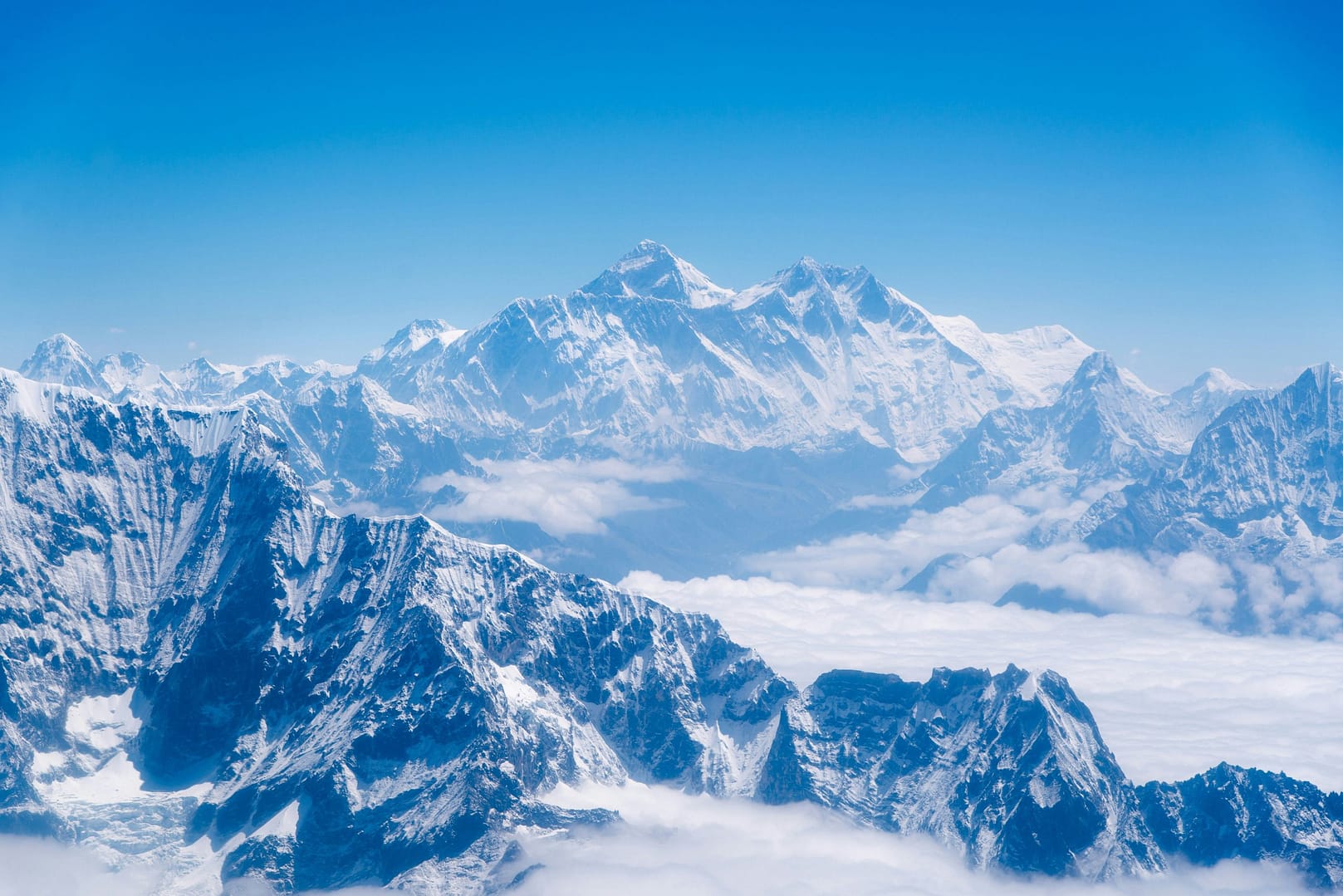 Mount Everest Blaze Mountains Travels